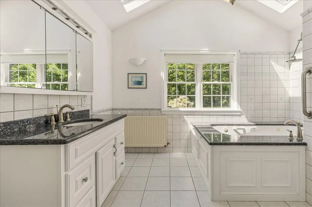 17 Savage Road Searsport ME 04974