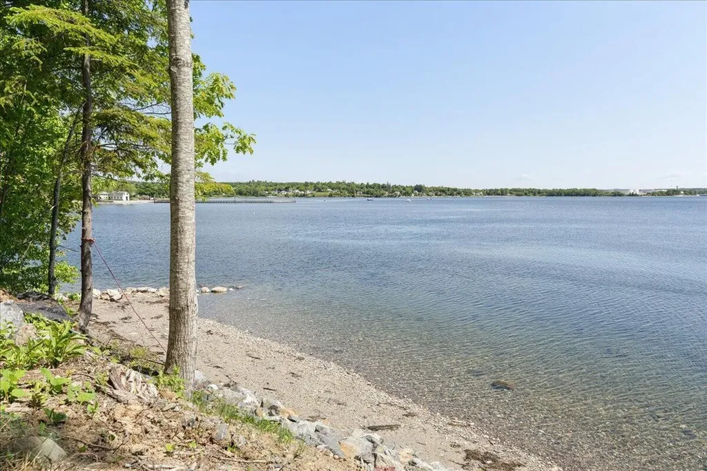 17 Savage Road Searsport ME 04974
