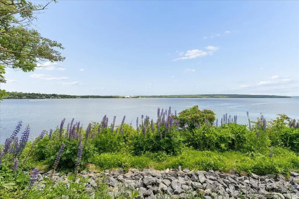 17 Savage Road Searsport ME 04974