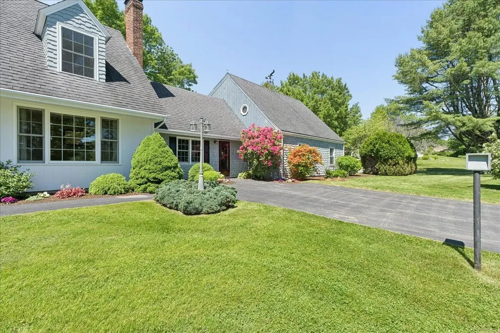 17 Savage Road Searsport ME 04974