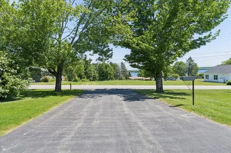 17 Savage Road Searsport ME 04974