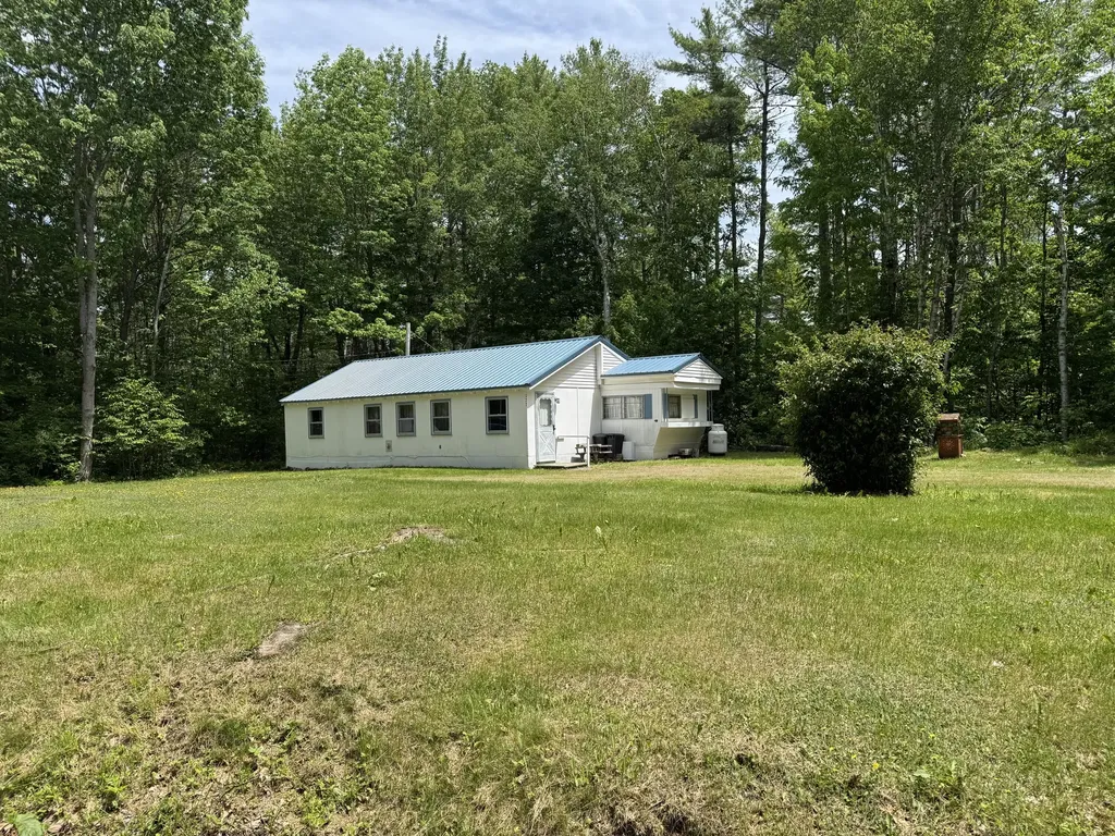 177 Barton Road Windsor ME 04363
