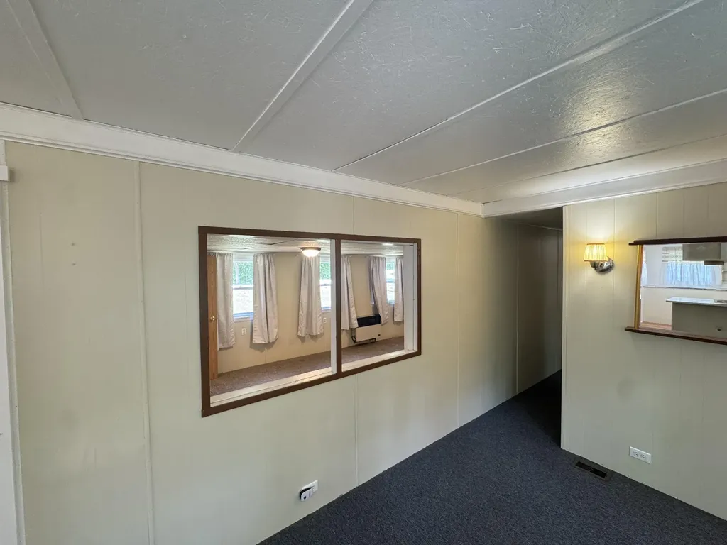 177 Barton Road Windsor ME 04363