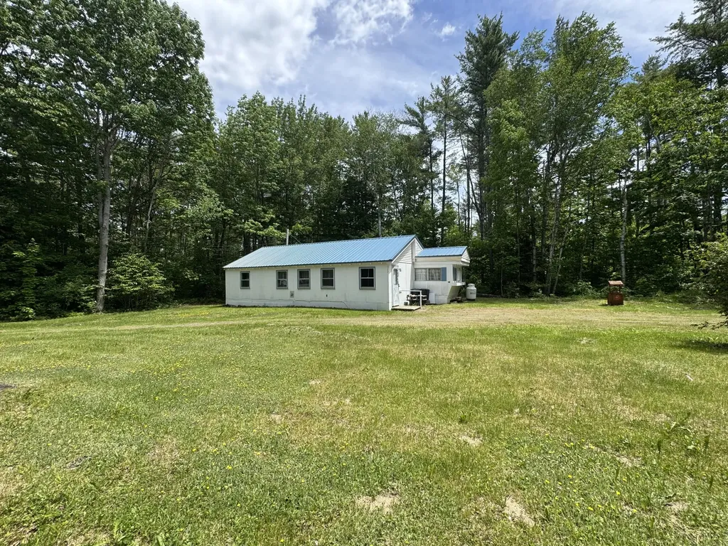 177 Barton Road Windsor ME 04363
