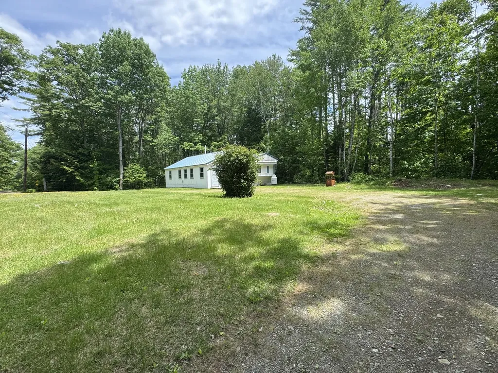 177 Barton Road Windsor ME 04363
