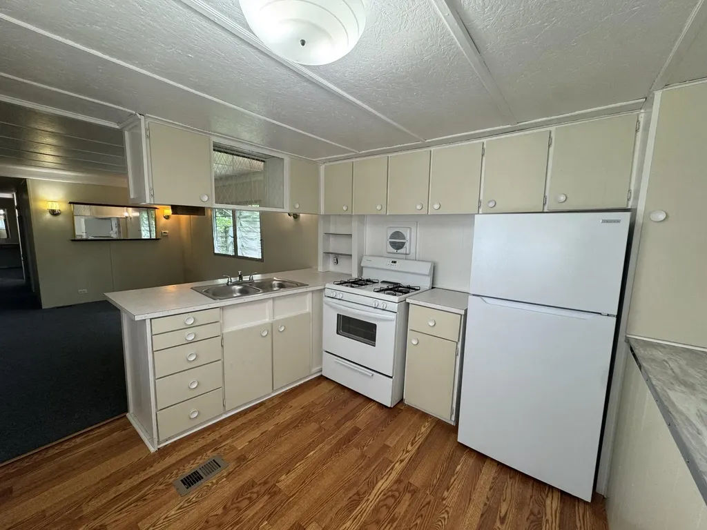 177 Barton Road Windsor ME 04363