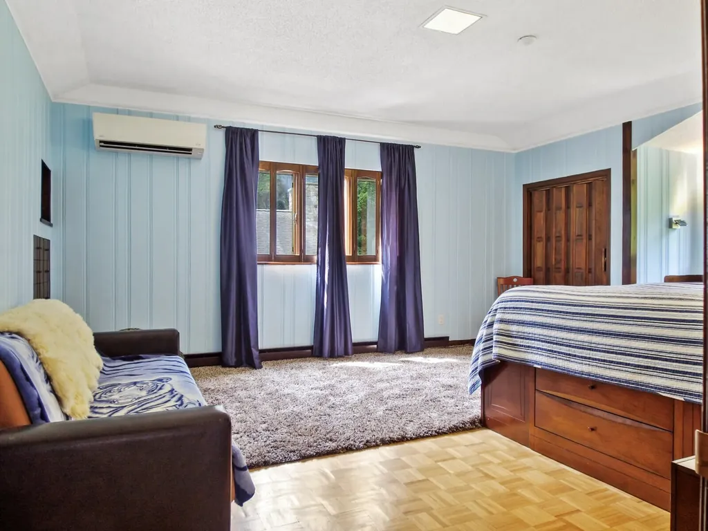16 Davis Point Road Wayne ME 04284