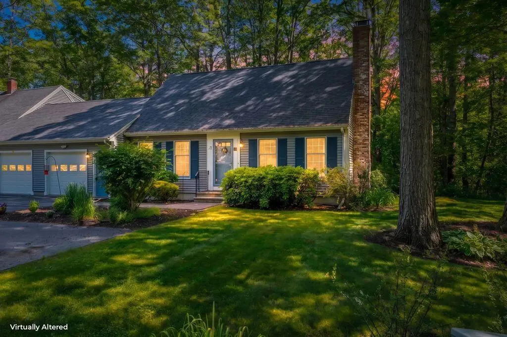 18 Cape Woods Drive Cape Elizabeth ME 04107