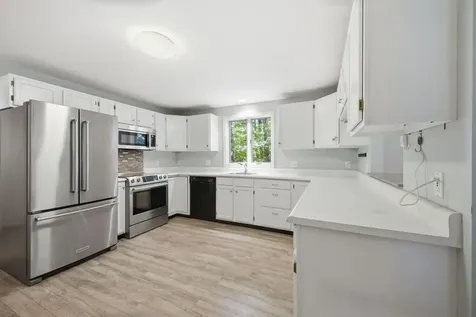 18 Cape Woods Drive Cape Elizabeth ME 04107