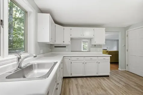 18 Cape Woods Drive Cape Elizabeth ME 04107
