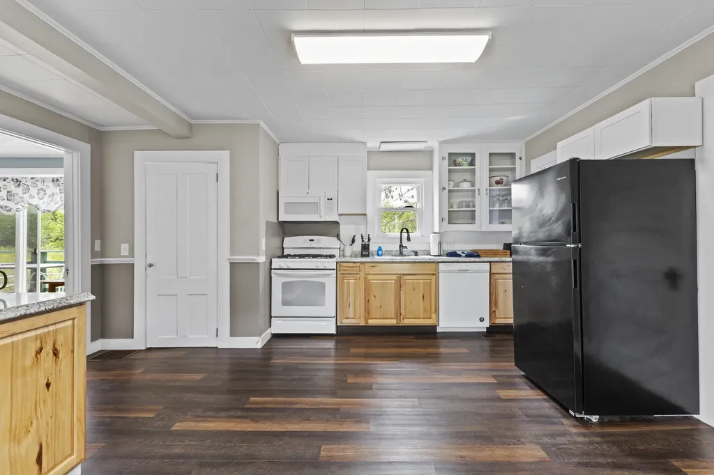 176 North Street Ellsworth ME 04605