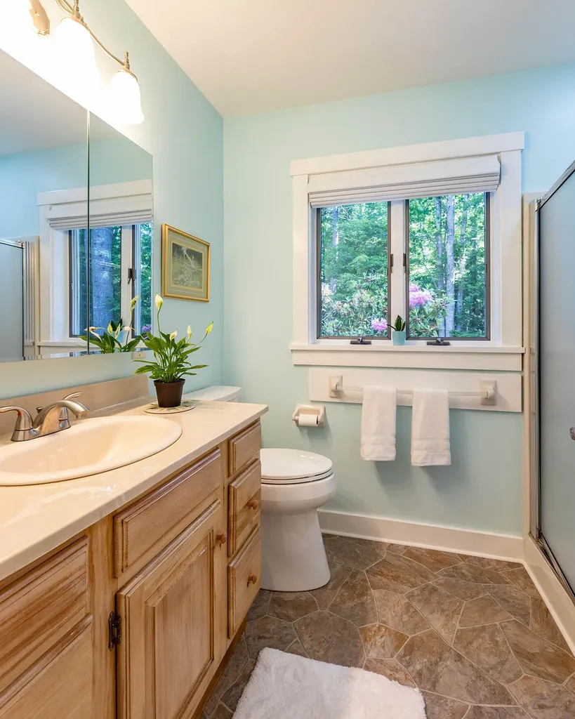 12 Alexander Drive Rockport ME 04856