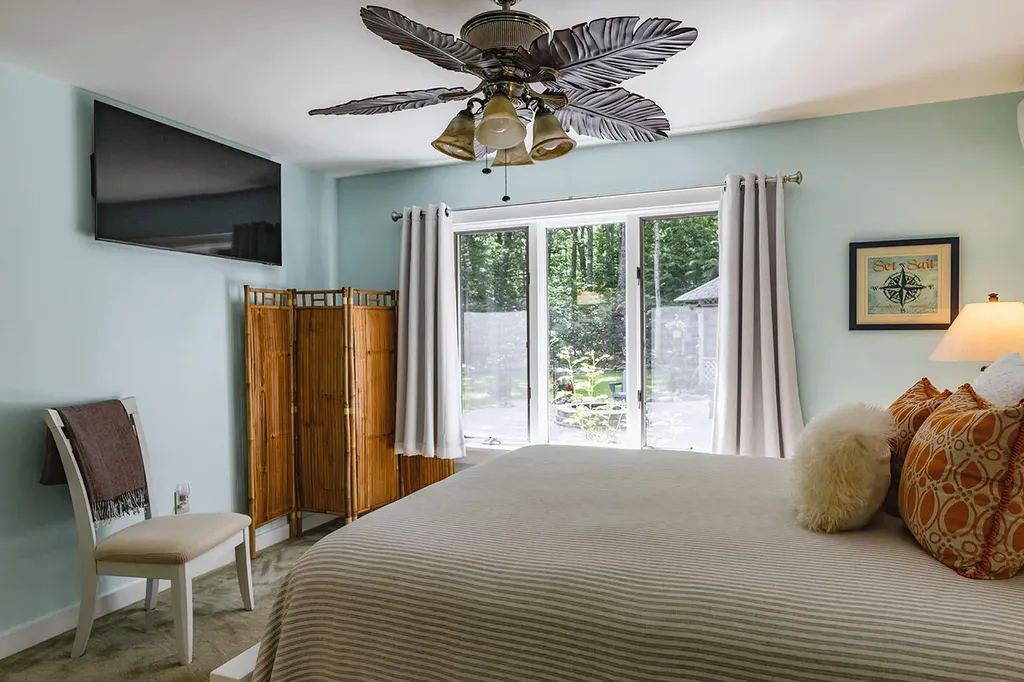 12 Alexander Drive Rockport ME 04856