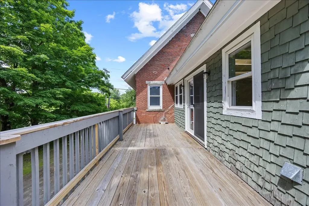 987 Main Street Vassalboro ME 04989
