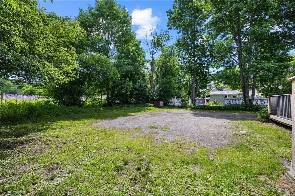 987 Main Street Vassalboro ME 04989