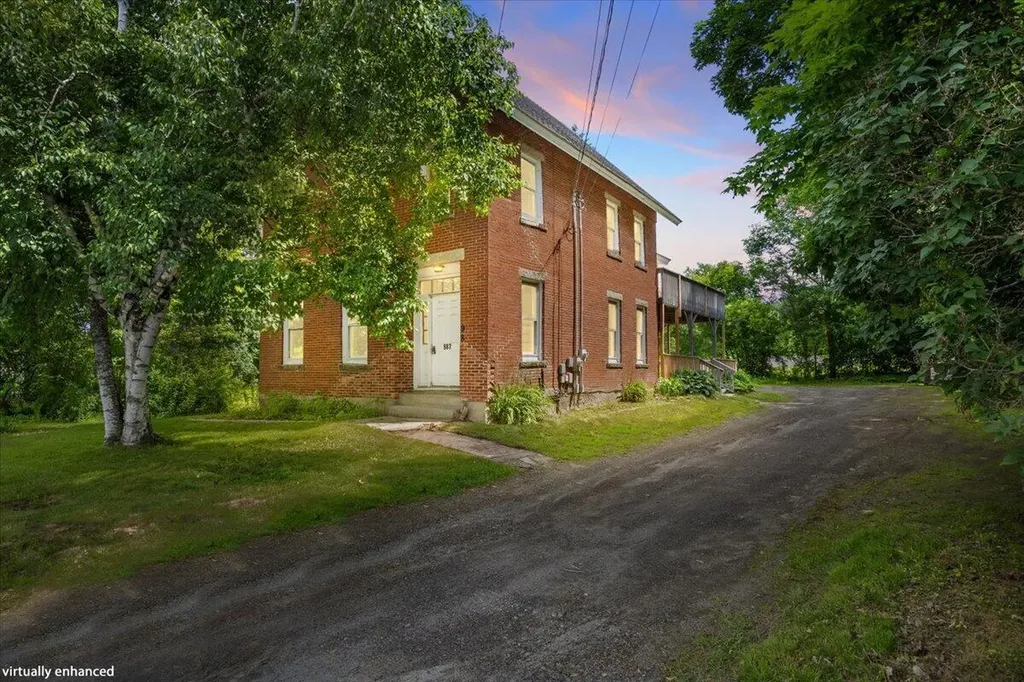 987 Main Street Vassalboro ME 04989