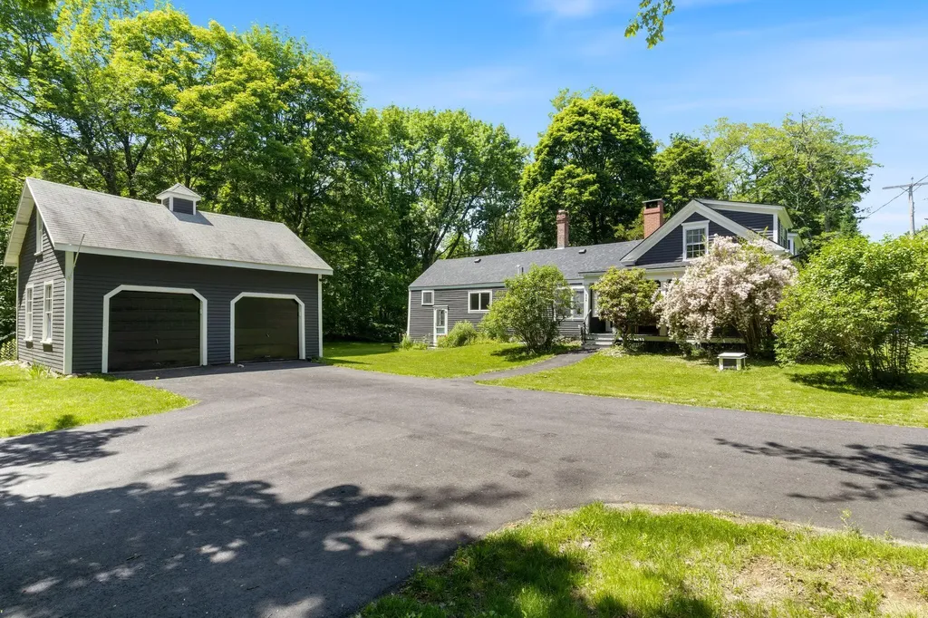404 Blackstrap Road Falmouth ME 04105