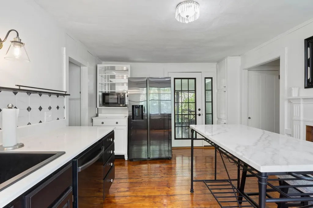 404 Blackstrap Road Falmouth ME 04105