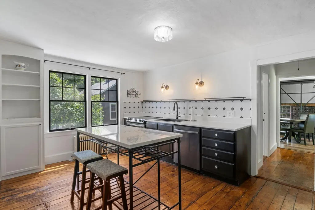 404 Blackstrap Road Falmouth ME 04105