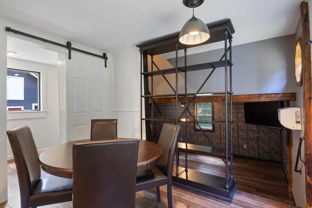 404 Blackstrap Road Falmouth ME 04105