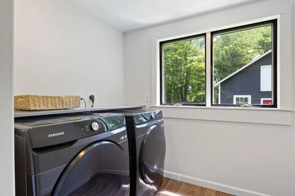 404 Blackstrap Road Falmouth ME 04105