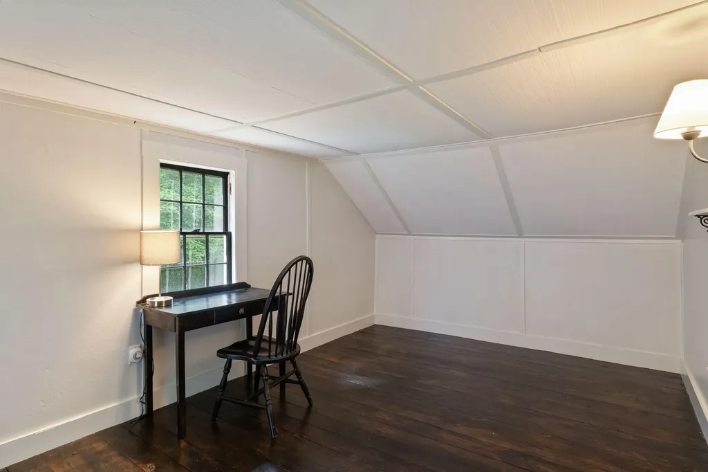 404 Blackstrap Road Falmouth ME 04105