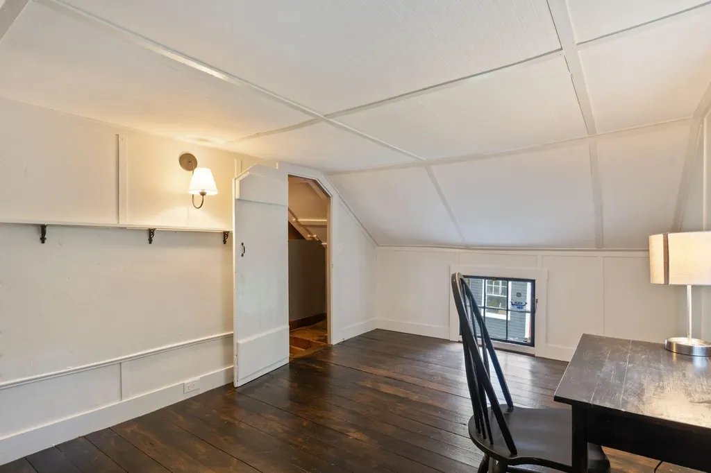 404 Blackstrap Road Falmouth ME 04105
