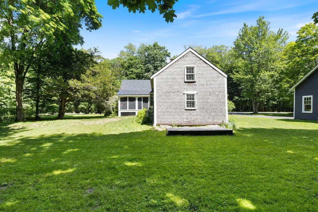 404 Blackstrap Road Falmouth ME 04105