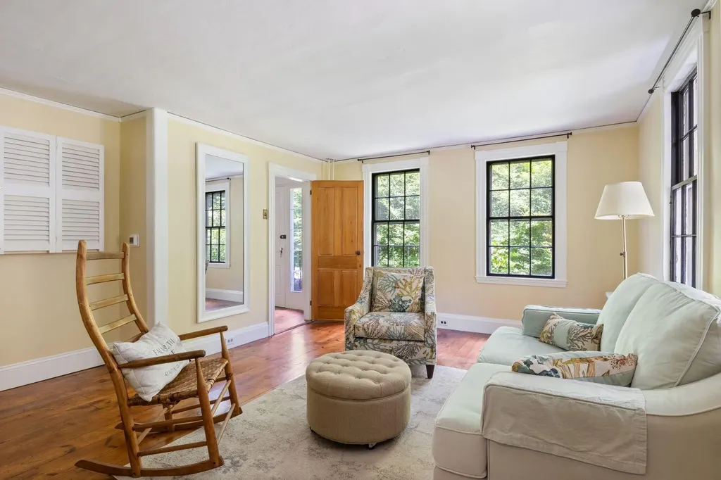 404 Blackstrap Road Falmouth ME 04105