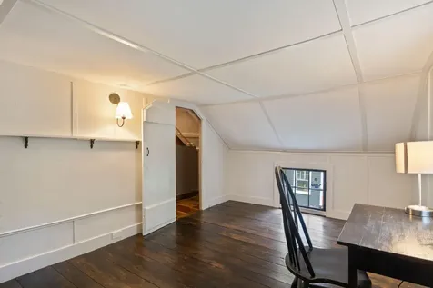404 Blackstrap Road Falmouth ME 04105