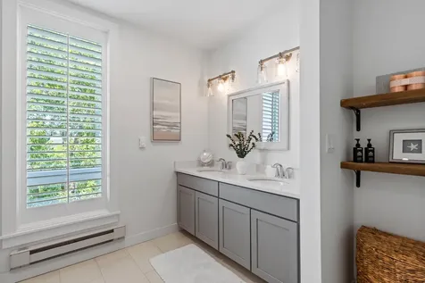 218 Washington Avenue Portland ME 04101