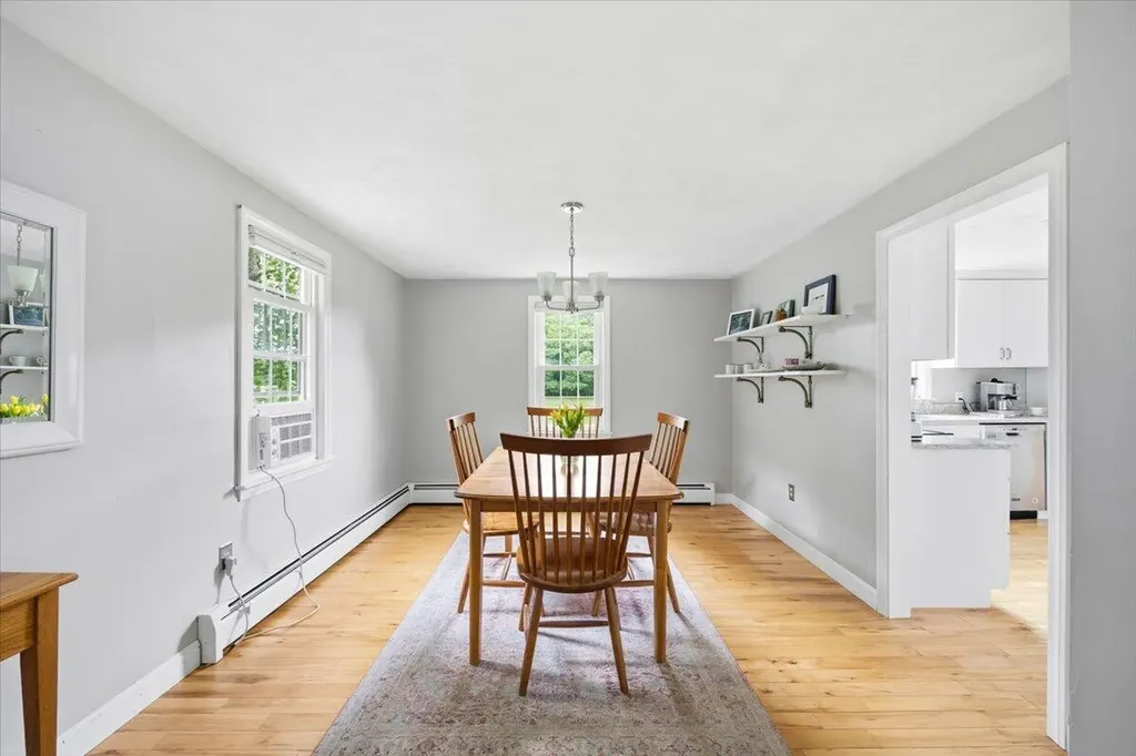 23 Partridge Lane Scarborough ME 04074