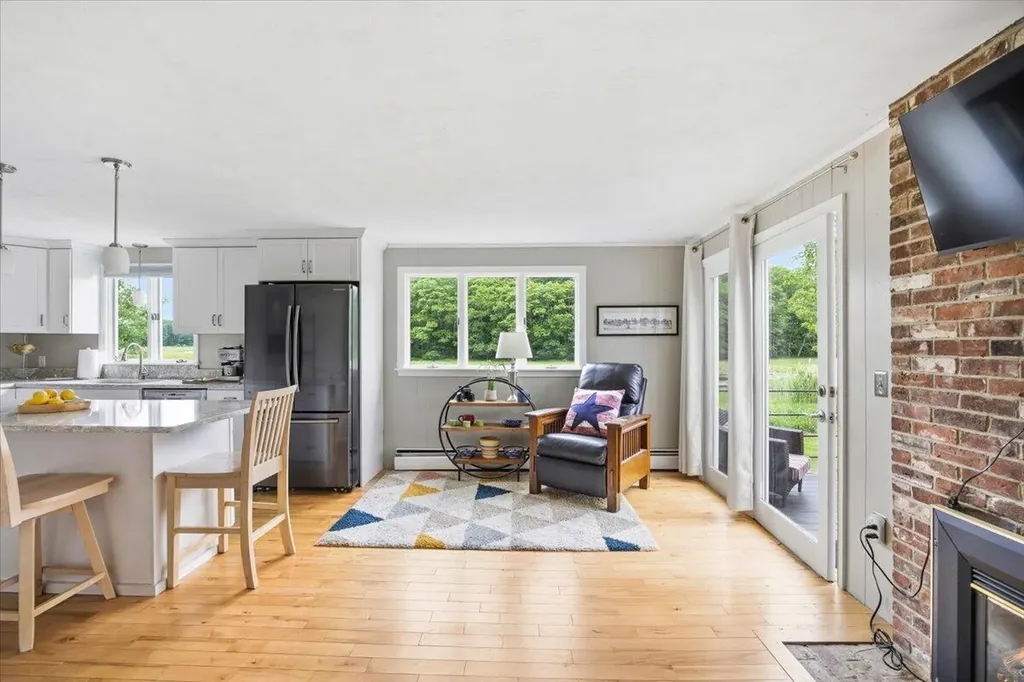 23 Partridge Lane Scarborough ME 04074