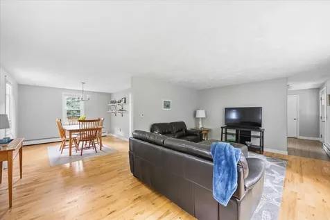 23 Partridge Lane Scarborough ME 04074