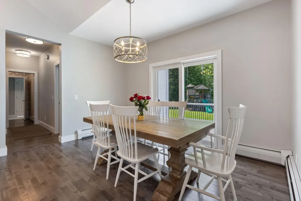 16 Abbi Lane Scarborough ME 04074