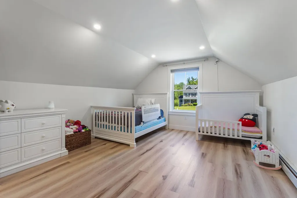 16 Abbi Lane Scarborough ME 04074