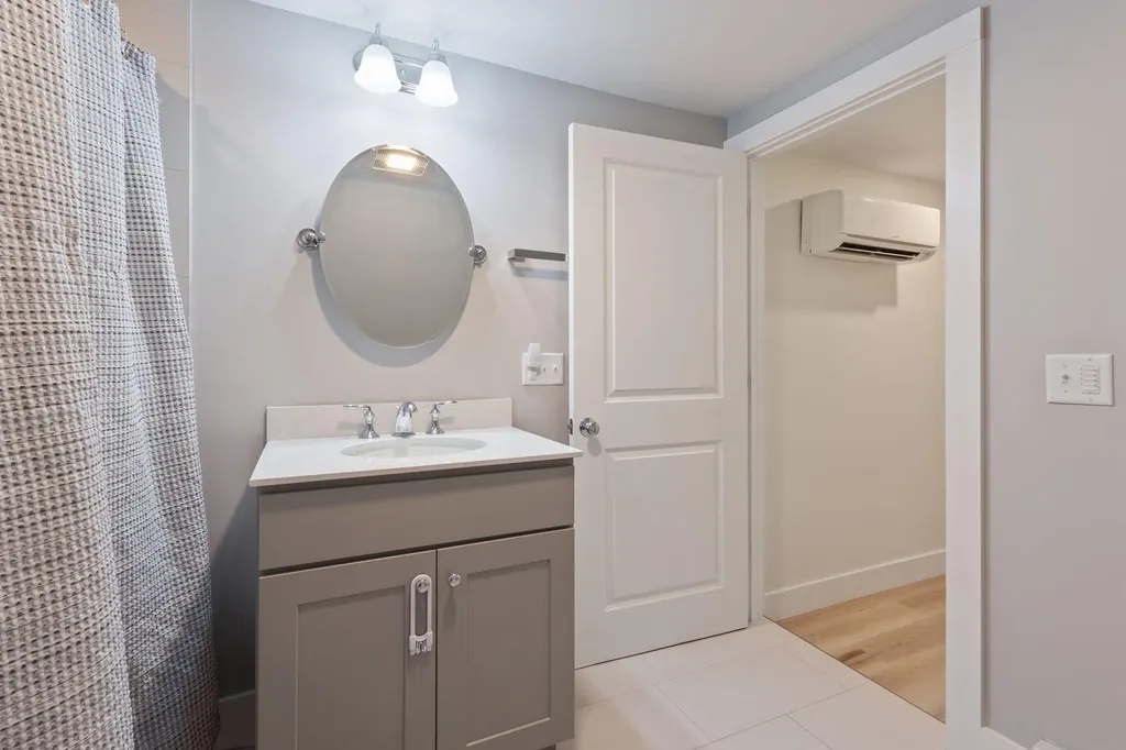 16 Abbi Lane Scarborough ME 04074