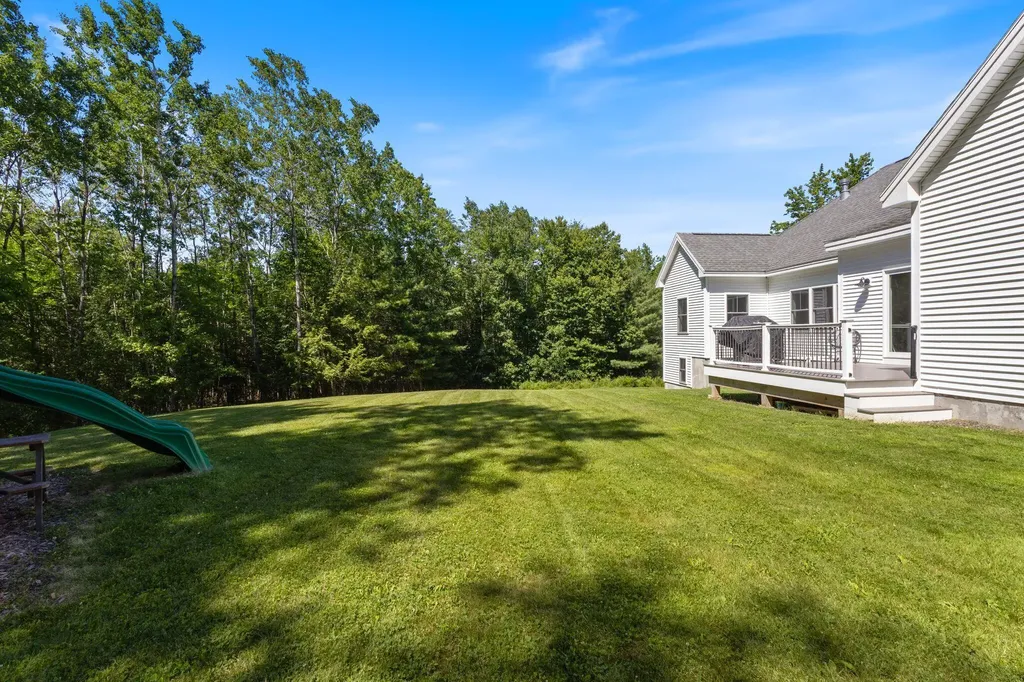 16 Abbi Lane Scarborough ME 04074