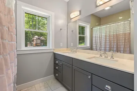 16 Abbi Lane Scarborough ME 04074