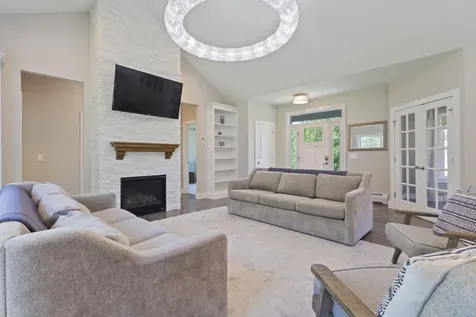 16 Abbi Lane Scarborough ME 04074