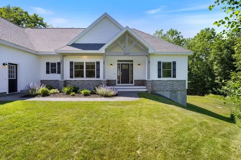16 Abbi Lane Scarborough ME 04074