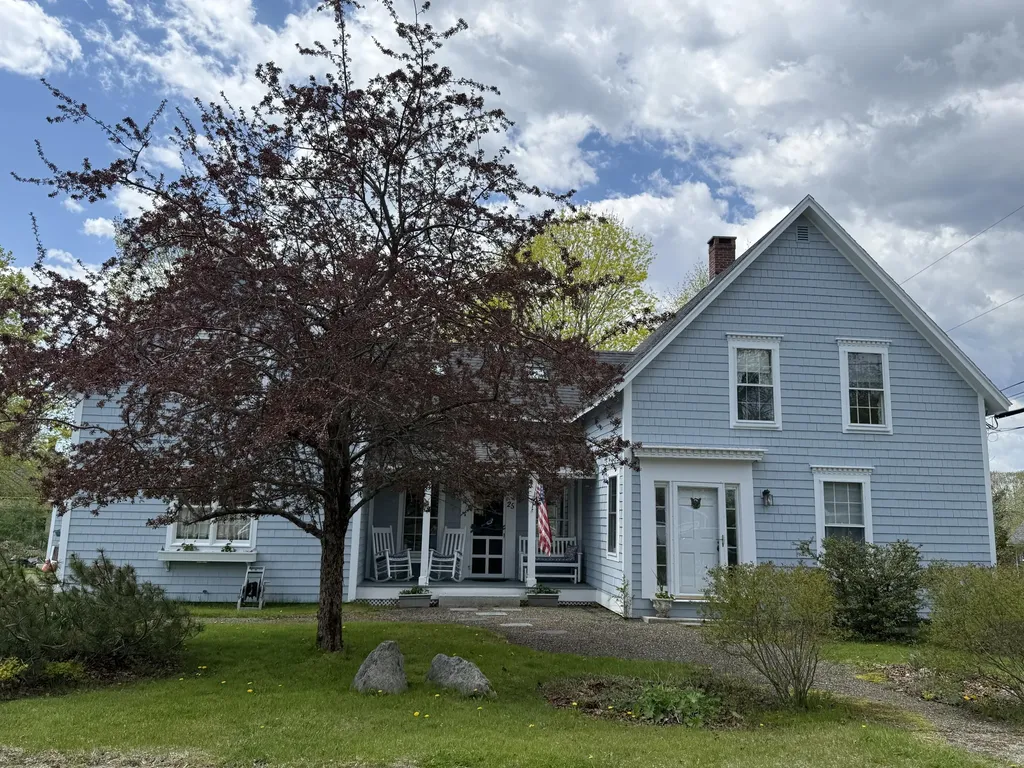 25 Village Road South Thomaston ME 04860