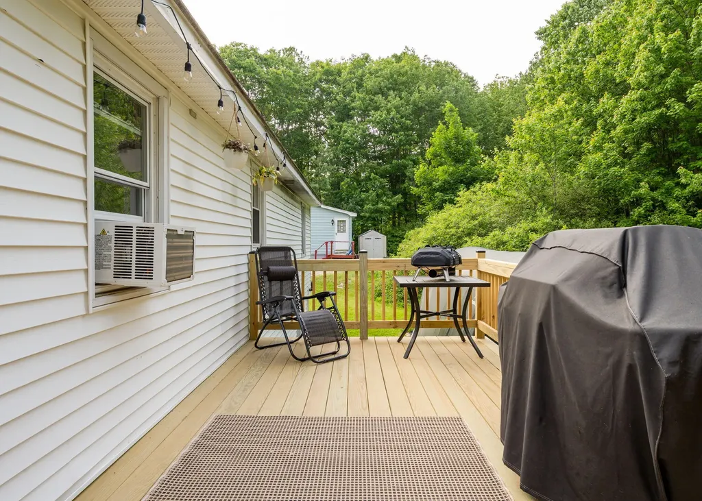 48 Edgecomb Road Lisbon ME 04252