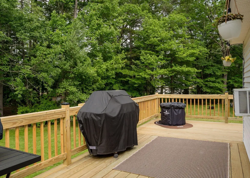 48 Edgecomb Road Lisbon ME 04252
