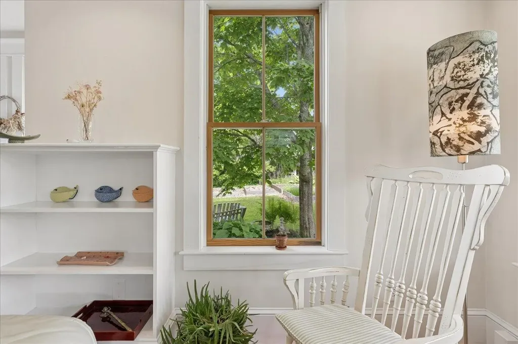 5 Mcdonald Lane Stonington ME 04681