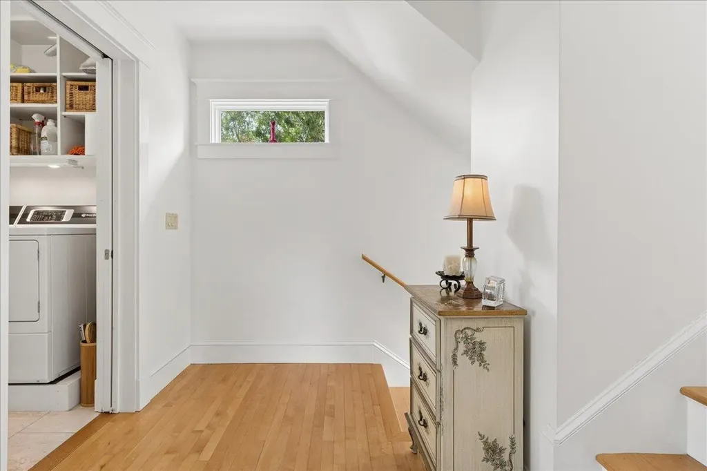 5 Mcdonald Lane Stonington ME 04681