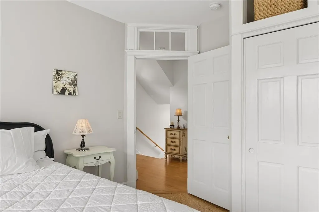 5 Mcdonald Lane Stonington ME 04681