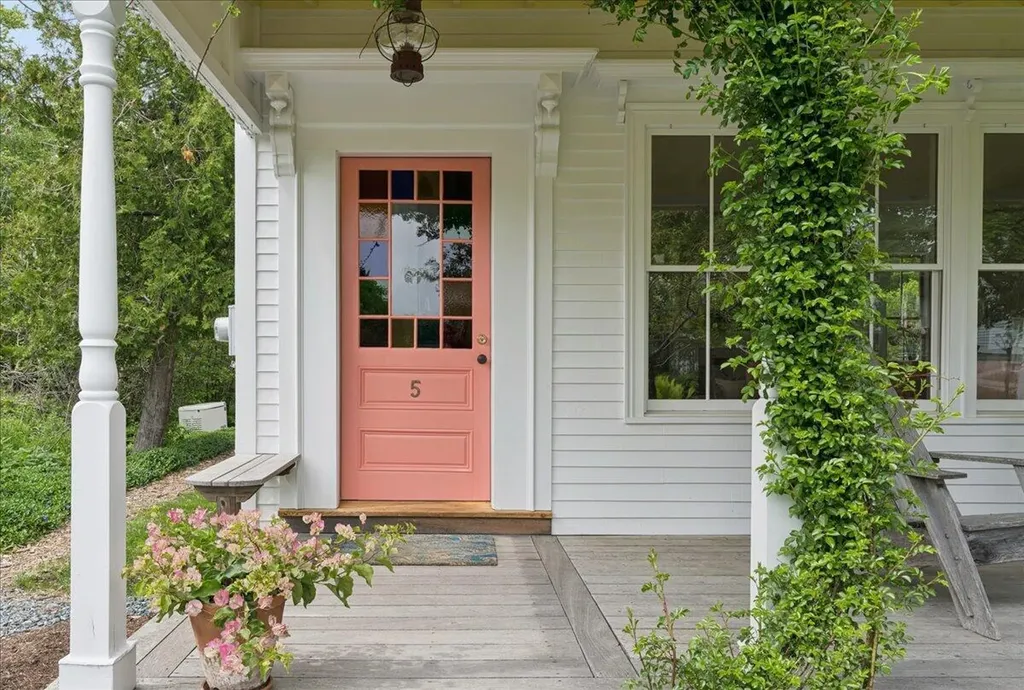 5 Mcdonald Lane Stonington ME 04681