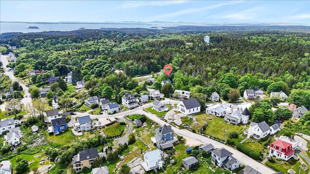 5 Mcdonald Lane Stonington ME 04681