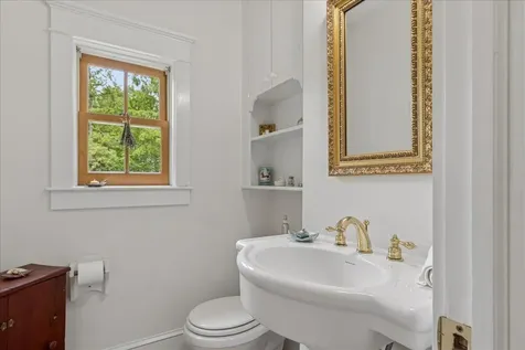 5 Mcdonald Lane Stonington ME 04681